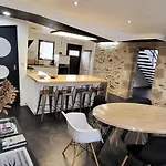Le Parveau, 3 Etoiles Meuble De Tourisme Tatil Evi La Guiltiere