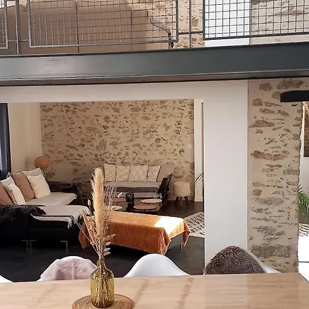 Дом отдыха Le Parveau, 3 Etoiles Meuble De Tourisme *